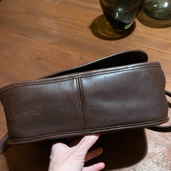 Vintage Coach City Bag in Brown 9790 - Picture 3 of 14
